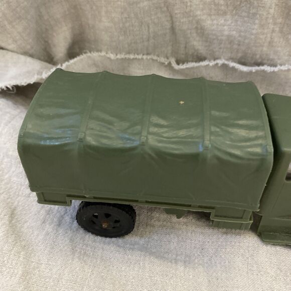 Tim Mee Toy Lot Cargo Truck And Tank WWII Lot Of 2 Plastic Green Army Men - Picture 7 of 16